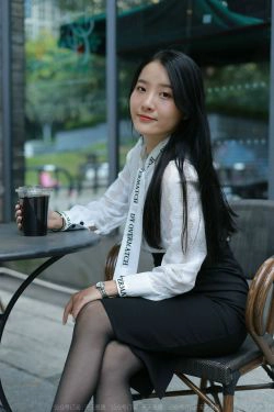 [异思趣向IESS] 模特 婉萍 《性感OL窄裙》(90P)-美腿,女神,黑丝,OL