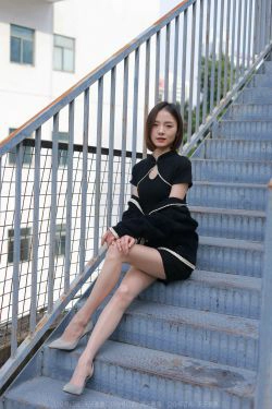[异思趣向IESS] 模特 小六 《黑色旗袍肉色丝》(96P)-美腿,肉丝