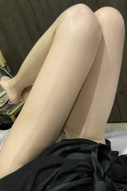[福利COS] 丝足博主麋鹿_Monroe 2020.08.29 亮是一种态度(30P)-肉丝,美腿