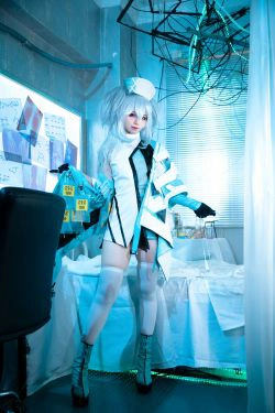 [福利COS] 动漫博主G44不会受伤 - PA-15 芙洛伦(20P)-COS