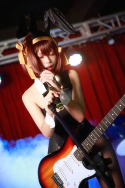 [福利COS] 动漫博主G44不会受伤 - 凉宫 兔女郎(17P)-COS