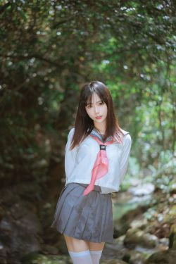 [福利COS] 阳光美少女萌芽儿o0 - 请叫我若生 小溪JK百合(93P)-情趣内衣,JK