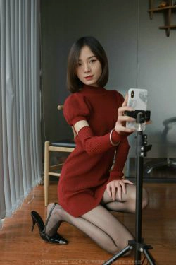 [IESS异思趣向] 模特：小六 《红裙嘿丝自拍》(84P)-美腿,黑丝