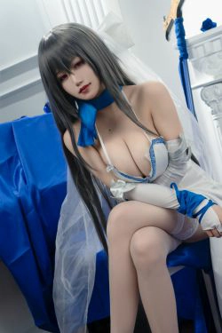 [福利COS] 动漫博主小仓千代w - 路易九世礼服(20P)-COS