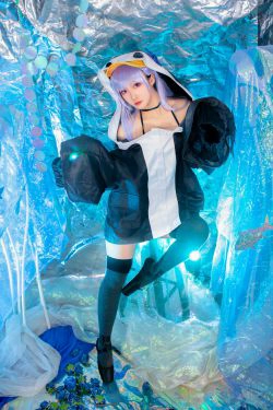 [福利COS] 动漫博主洛璃LoLiSAMA - 水着莉莉丝(32P)-COS