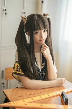 [福利COS] 桃良阿宅 - 教室jk(33P)-马尾,萝莉,黑丝,JK
