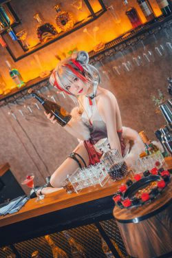 [福利COS] 花柒Hana - 明日方舟 守夜冠军 W(9P)-COS