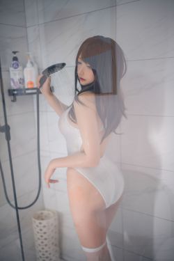 [网红COSER] 嗝崽 - 私房(19P)-私房,浴室,湿身