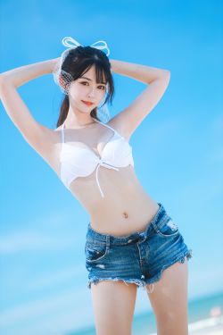 [网红COSER] 超人气Coser鳗鱼霏儿 - 海边(18P)-牛仔,热裤,少女,性感