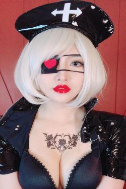 [福利COS] MisswarmJ - Nurse 2B phone contents(13P)-COS