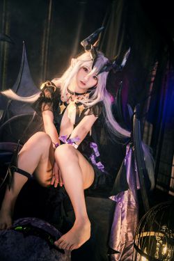 [福利COS] 伊喵君 - 四叶草剧场 法芙娜(27P)-COS
