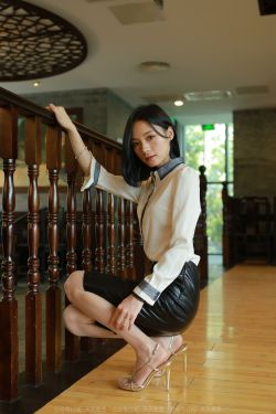[异思趣向IESS] 模特：小六 《温柔肉丝》(82P)-美腿,高跟,优雅,美脚