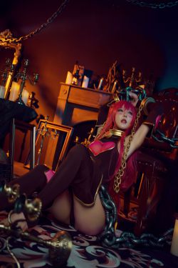 [福利COS] 动漫博主阿包也是兔娘 - Kuuka(26P)-COS