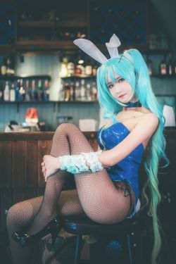 [福利COS] 微博妹子三度_69 - 琴女兔女郎(41P)-COS