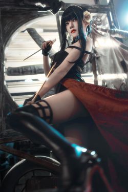 [福利COS] 桜桃喵 - 约尔(18P)-COS