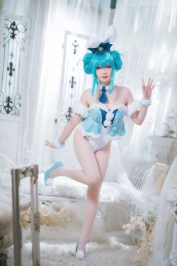 [福利COS] 焖焖碳 - 初音兔女郎(20P)-COS