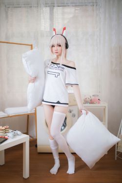 [福利COS] 焖焖碳 - 绫波 宅版本(29P)-COS