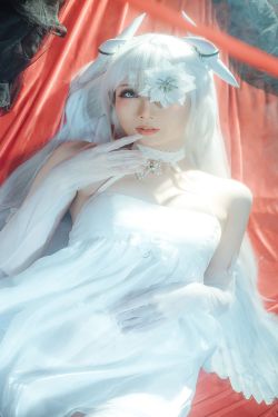 [福利COS] 焖焖碳&Tomoyo酱 - 碧蓝航线 埃姆登 双黑白夜之主(29P)-COS