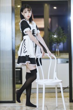 [福利COS] 许岚(叁月life) - 短裙女仆(40P)-女仆,长筒袜