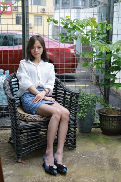 [IESS异思趣向] 小六 蓝鞋灰丝(85P)-美腿,美脚