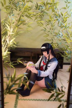 [福利COS] Coser小姐姐星之迟迟 - 莲花JK(36P)-COS