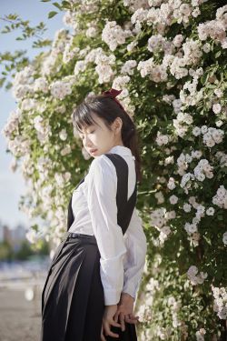 [福利COS] Shika小鹿鹿 - 蔷薇JK(14P)-清纯,少女,JK