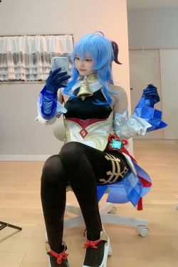 [福利COS] 千阳(ちよ) - 甘雨对镜拍(13P)-COS