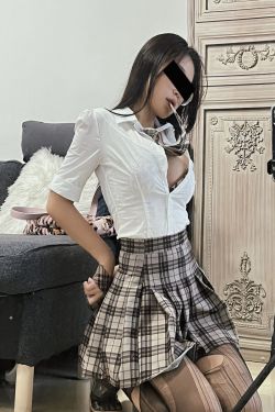 [福利COS] 萌系小姐姐-白烨-&耶米西奶露 - 超辣猎犬姐姐(52P)-xiong