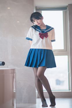 [福利COS] 轩萧学姐 - 竞泳2(88P)-