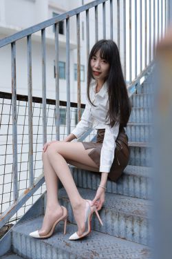 [IESS异思趣向]  模特：团团 《从你的世界路过》(84P)-美腿,美脚