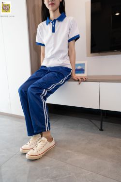 [ISS系列] 佳佳 校服(95P)-美脚,丝足