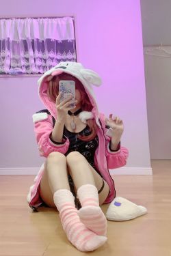 [福利COS] 千阳(ちよ) - 戌神ころね(12P)-COS
