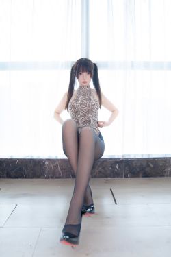 [福利COS] 萝莉神楽板真冬 之蟒纹旗袍(75P)-COS
