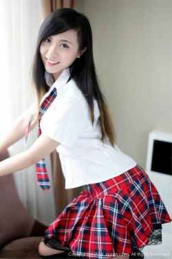 甜美新人模特：谢忱倬 [秀人网XiuRen] No.254(133P)-圣诞,妹子,校服,睡衣