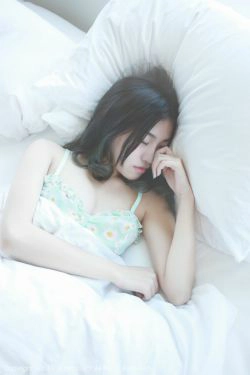 许诺Sabrina《泰国曼谷旅拍》睡衣系列 [秀人网XiuRen] No.287(48P)-睡衣,床上
