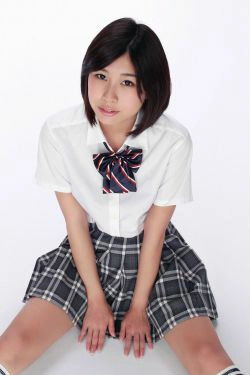Kinatsu Kuraoka 倉岡生夏《Eカップの、にゅ》 [YS Web] Vol.391(45P)-短发