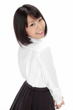 酒井蘭《童顏黑髮ショート入學！》 [YS Web] Vol.471(49P)-萝莉