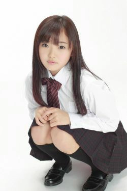 愛沢新菜《ちっちゃおっきい美少女入学！》 [YS Web] Vol.551(53P)-美少女,萝莉