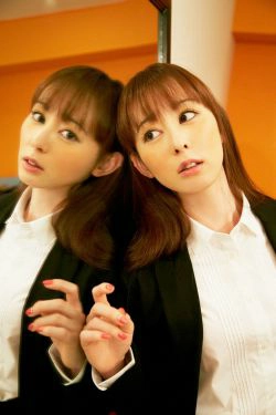 秋山莉奈《オシリーナのプライベート》 [YS Web] Vol.556(97P)-妹子,极品,黑丝
