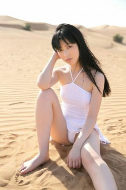富樫あずさ\/富樫梓《禁断のドバイ》 [YS Web] Vol.569(100P)-妹子,外拍,平胸