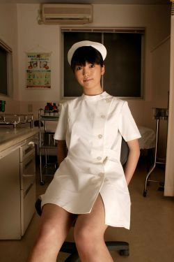 [Bomb.TV] 鶴海静香 Shizuka Tsurumi 《WaterMelon》(35P)-护士,清纯,日本少女