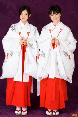 [Bomb.TV] 2008年01月刊 高山紗希 & 麻亜里(79P)-和服,甜美,可爱