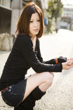 林亜紀子《ぜったい☆才色主義》 [Bomb.TV] 2008年02月刊(20P)-短发,气质