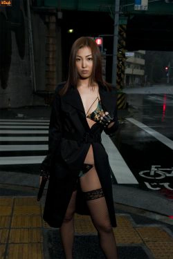 [Bomb.TV] 2010年04月刊 八代兼美 Minase Yashiro(29P)-西装,惊艳,性感