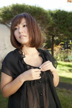 [Bomb.TV] 2010年09月刊 磯山さやか Sayaka isoyama(49P)-短发,养眼,外拍,清新