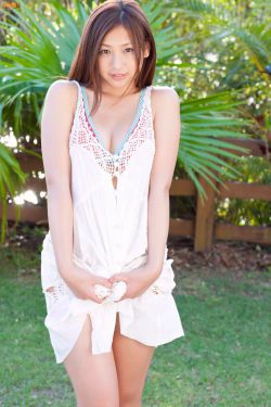 [Bomb.TV] 2010年12月刊 佐山彩香 Sayama Ayaka(49P)-美少女,户外,清新,日本少女