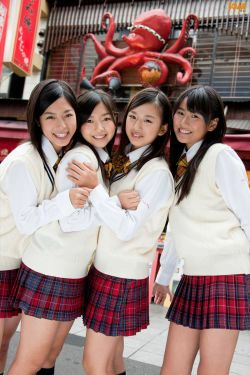 [Bomb.TV] 2011年01月刊 Nmb48 成员(49P)-美少女,校服,萝莉,日本少女