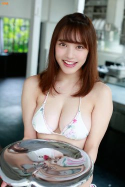 Sayaka Tomaru 都丸紗也華\/都丸纱也华  [Bomb.TV] 2016年10月号(44P)-白嫩,巨乳,爆乳,可爱
