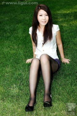 Model 幽幽《美色公园展示篇》 [丽柜LiGui] 美腿玉足写真图片(33P)-热裤,黑丝