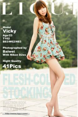 Model Vicky《唯美的外景表演》 [丽柜LiGui] 美腿玉足写真图片(24P)-超短裙,长腿,甜美,户外,丝足